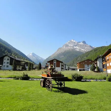Amarena Saas-Grund